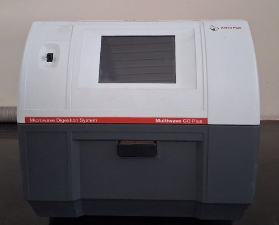Microwave digestion unit